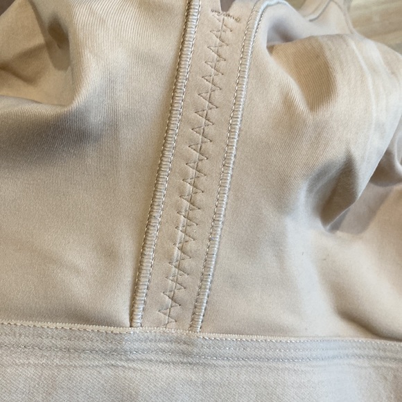 Soma set of two Full Coverage Wireless Unlined Bras - Picture 3 of 8